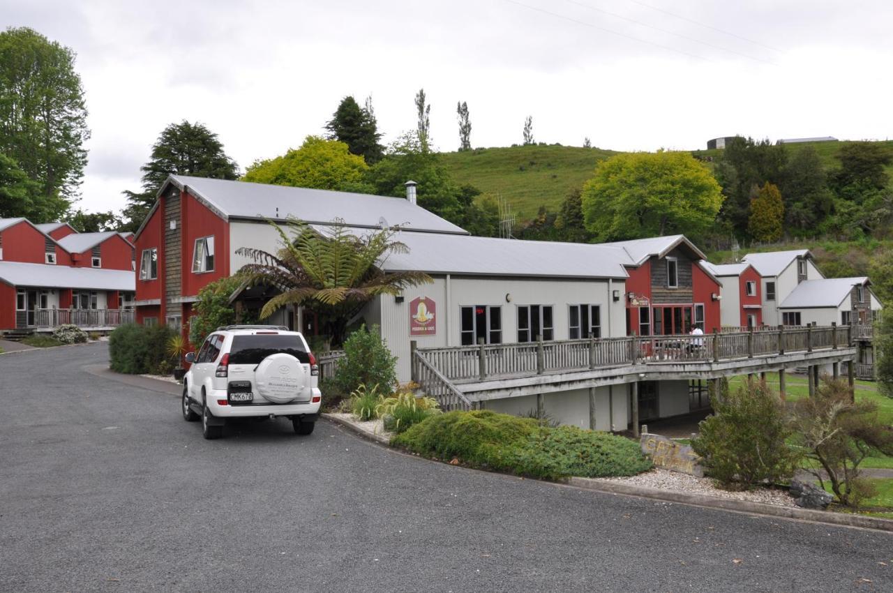 Waitomo Village Chalets Home Of Kiwipaka Waitomo Caves Kültér fotó